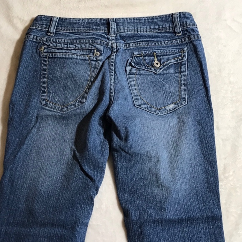 Delia’s Jeans with Zip Pockets - Picture 7 of 9